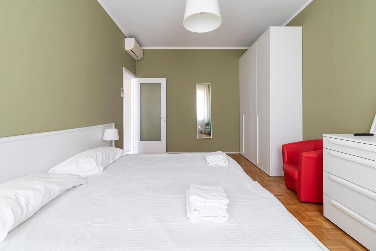 Ferienwohnung Altido Trendy Flat With Balcony, Easy Access To Milan Centre Exterior foto