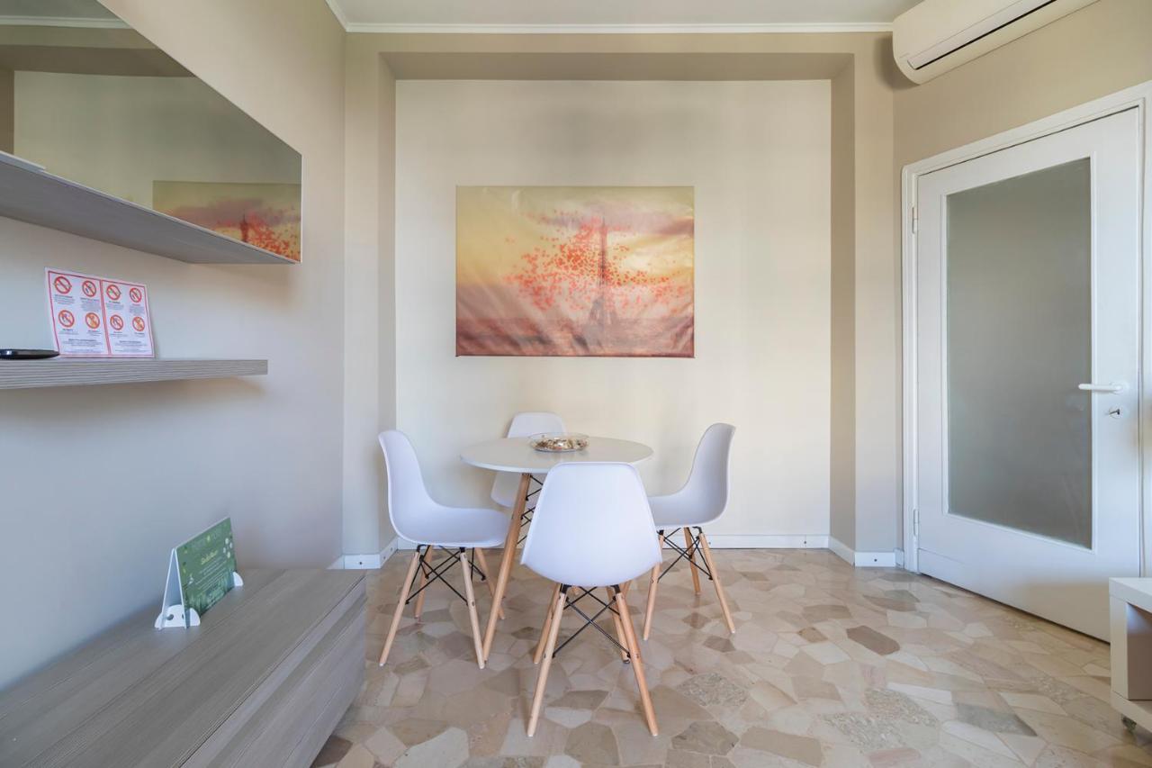 Ferienwohnung Altido Trendy Flat With Balcony, Easy Access To Milan Centre Exterior foto