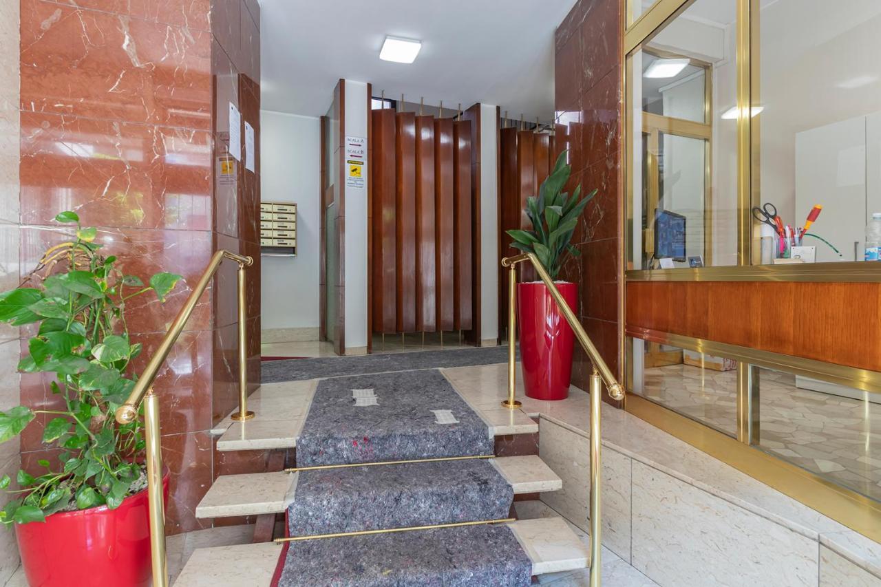 Ferienwohnung Altido Trendy Flat With Balcony, Easy Access To Milan Centre Exterior foto