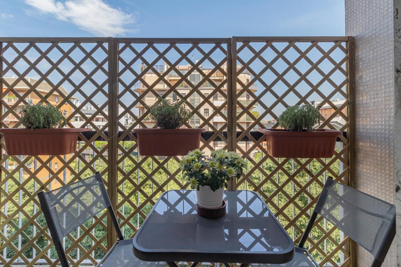 Ferienwohnung Altido Trendy Flat With Balcony, Easy Access To Milan Centre Exterior foto